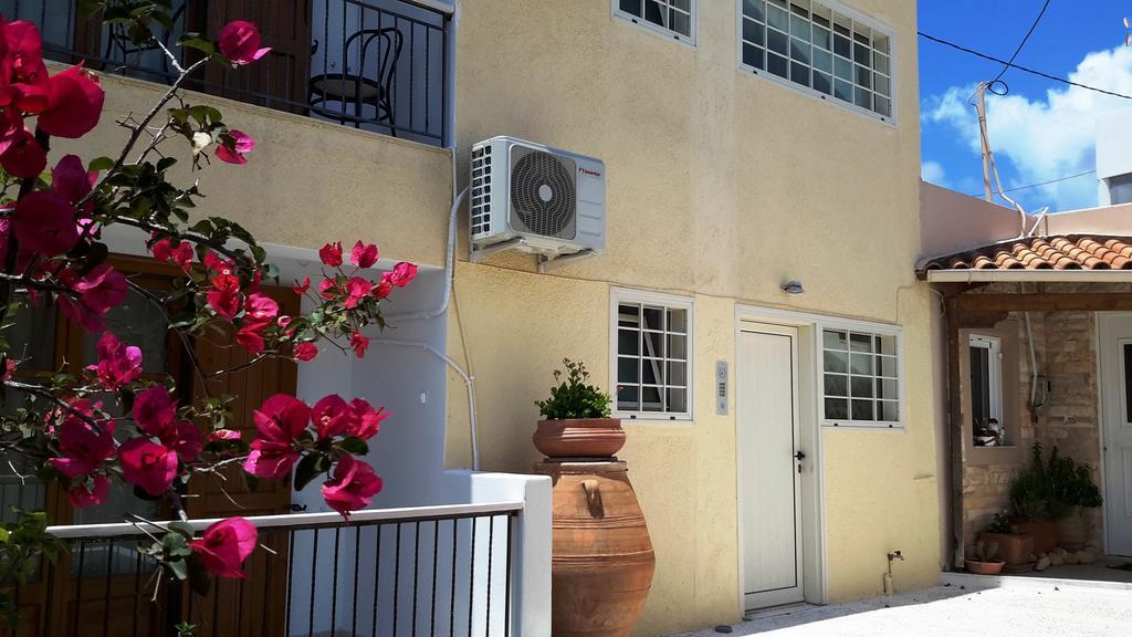 Granny'S House Apartment Palekastro Bilik gambar